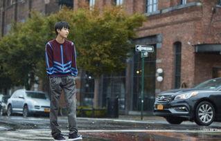 王俊凯图片2017新照片街拍,王俊凯时尚新照惊艳亮相