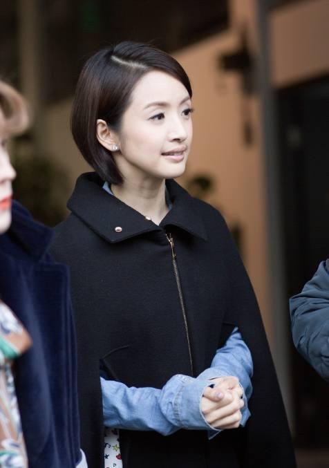 林依晨照片短发,演绎青春活力