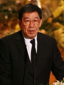 香港演员胡枫个人资料,香港影视界的资深演员，从青涩少年到戏骨风采